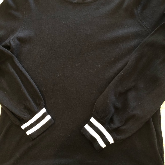 COPY - Cute Michael Kors black sweater with white trim - Picture 2 of 3